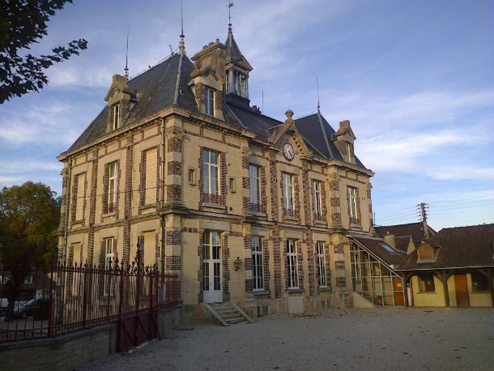 www.ccportesdupaysdothe.fr