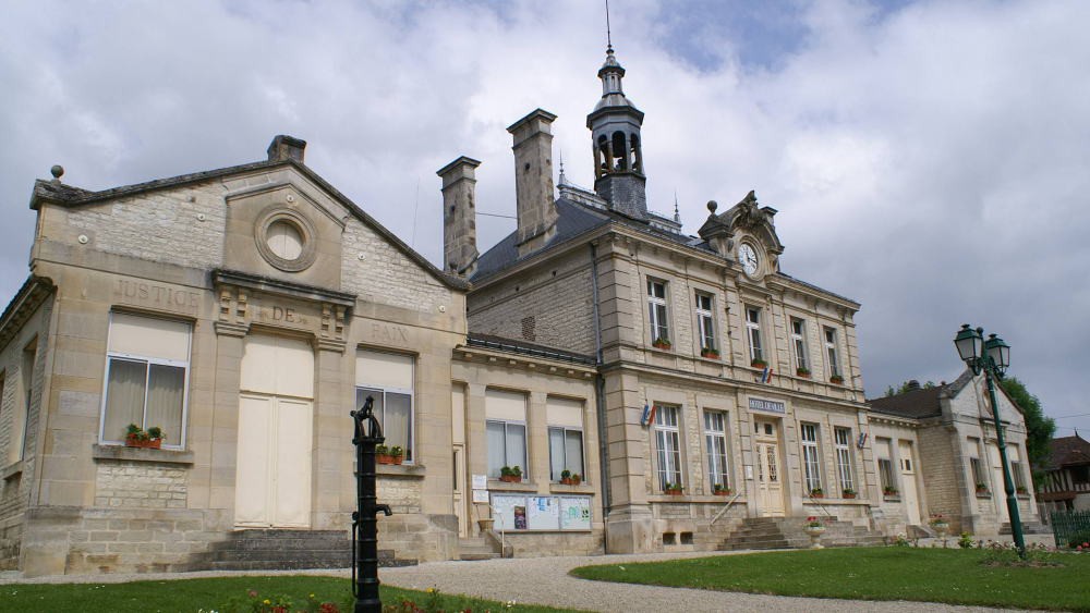 www.ccportesdupaysdothe.fr