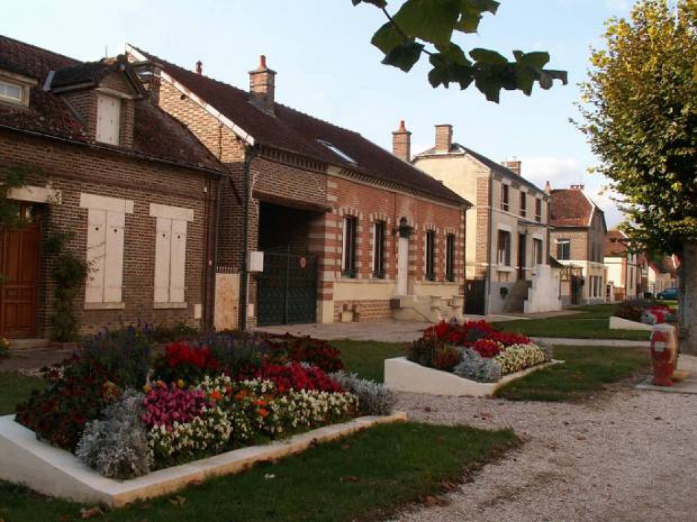 www.ccportesdupaysdothe.fr