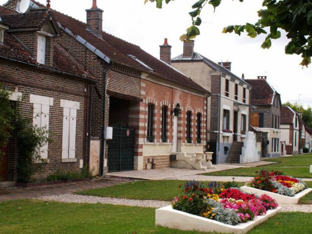 www.ccportesdupaysdothe.fr
