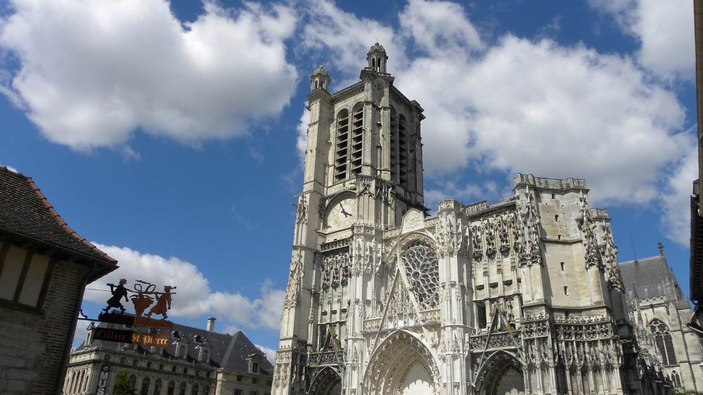 www.ccportesdupaysdothe.fr