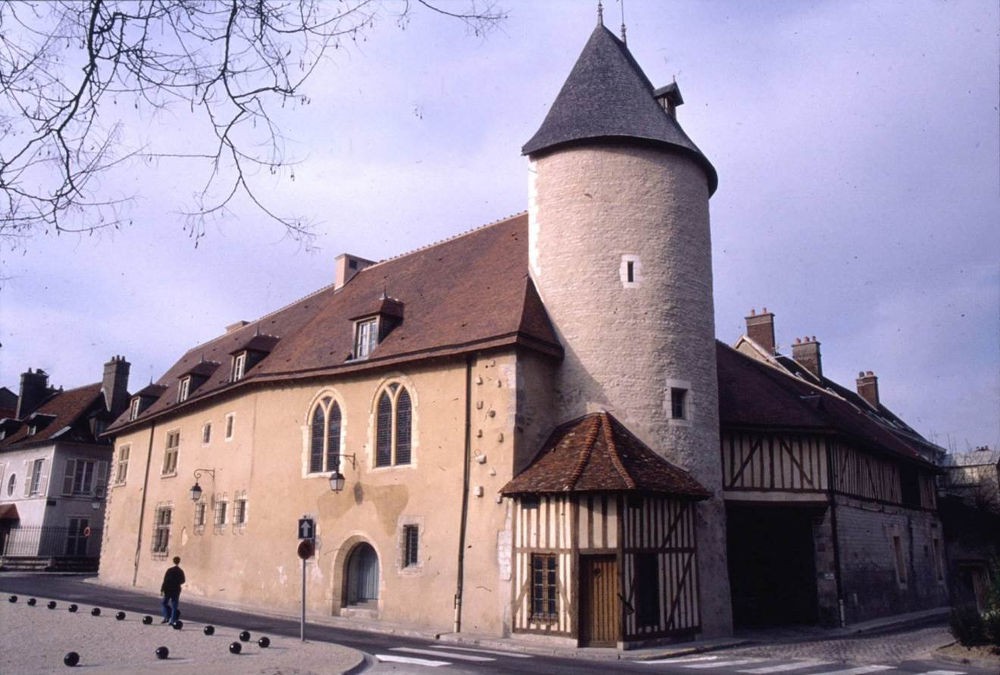 www.ccportesdupaysdothe.fr