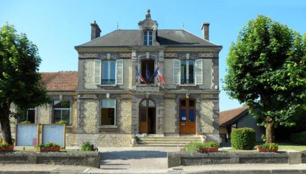 www.ccportesdupaysdothe.fr